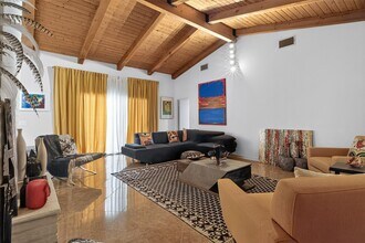 Building Photo - 70325 Mottle Cir