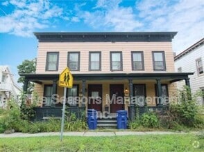 Building Photo - 2 N Champlain St