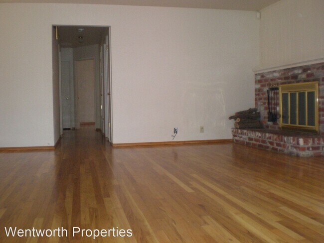 Building Photo - 3 br, 2 bath House - 1022 Sutter Street