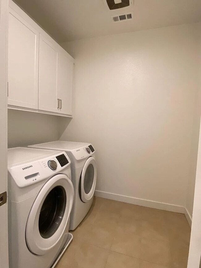 Foto del edificio - 576 Asilomar Wy