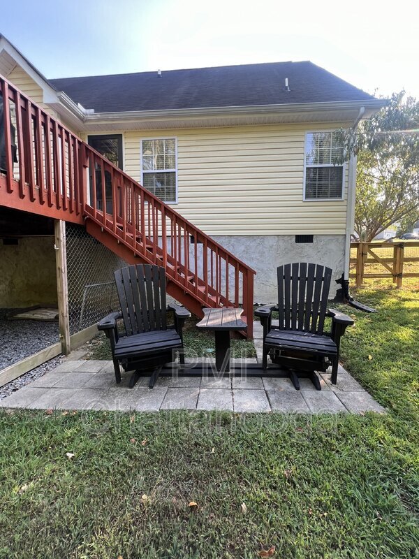 Foto del edificio - 7475 British Rd