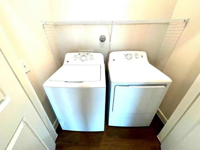 Building Photo - 2300 N Friendship Rd