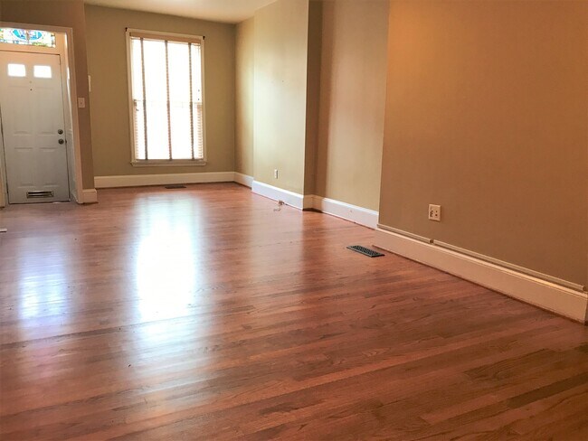 Building Photo - 2-Bedroom Federal Hill Townhome with Rooft...