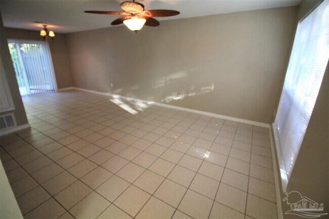 Building Photo - 5719 Cacica St