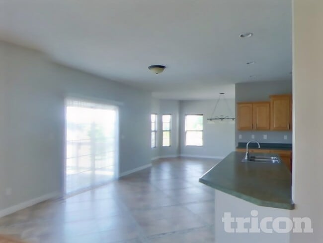 Building Photo - 733 Merrifields Dr