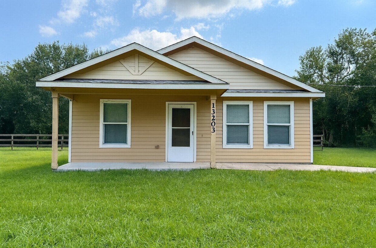 Foto principal - 13203 County Rd 748