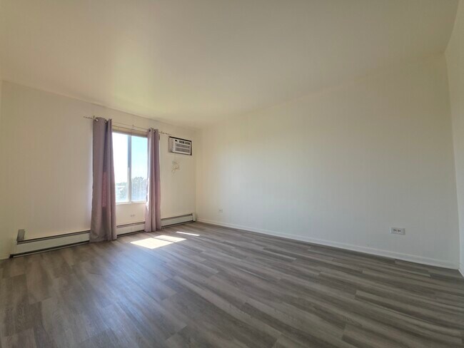 Foto del edificio - 225 S Gregory St