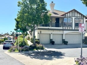 Building Photo - 402 Bay Berry Pl