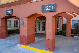 Furnished Studio - Overland Park photo'