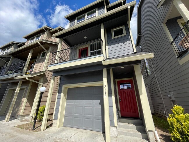 Foto del edificio - 2020 Build ~ 3Bd/ 1.5Ba Home in Hazelwood Neighborhood ~ Single Car Garage