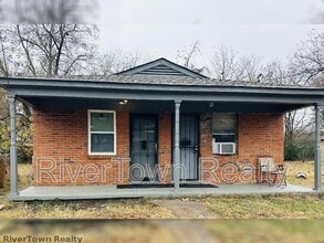 Building Photo - 1488 Lake Grove St