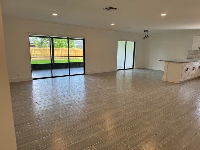 Foto del edificio - 158 Cordoba Cir