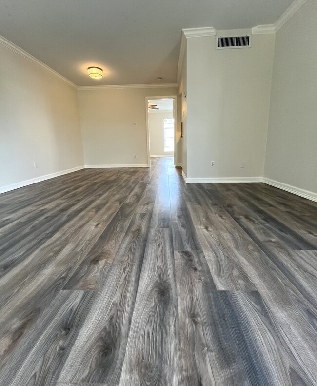 Unidad 2 - McDuffie Place LTD