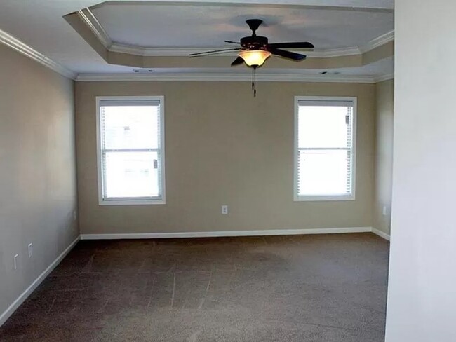 Building Photo - 6811 Overview Ln