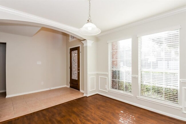 Building Photo - 22126 Legendre Rd