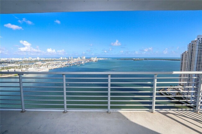 Building Photo - 335 S Biscayne Blvd