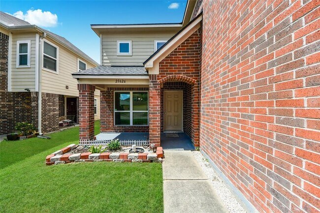 Foto del edificio - 21626 Dean Dale CRT