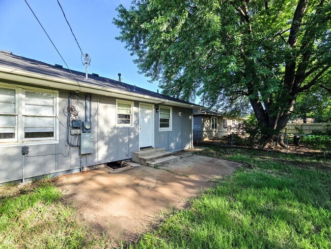 Foto del edificio - 3 Bedroom 1 Bath Home in Shawnee!