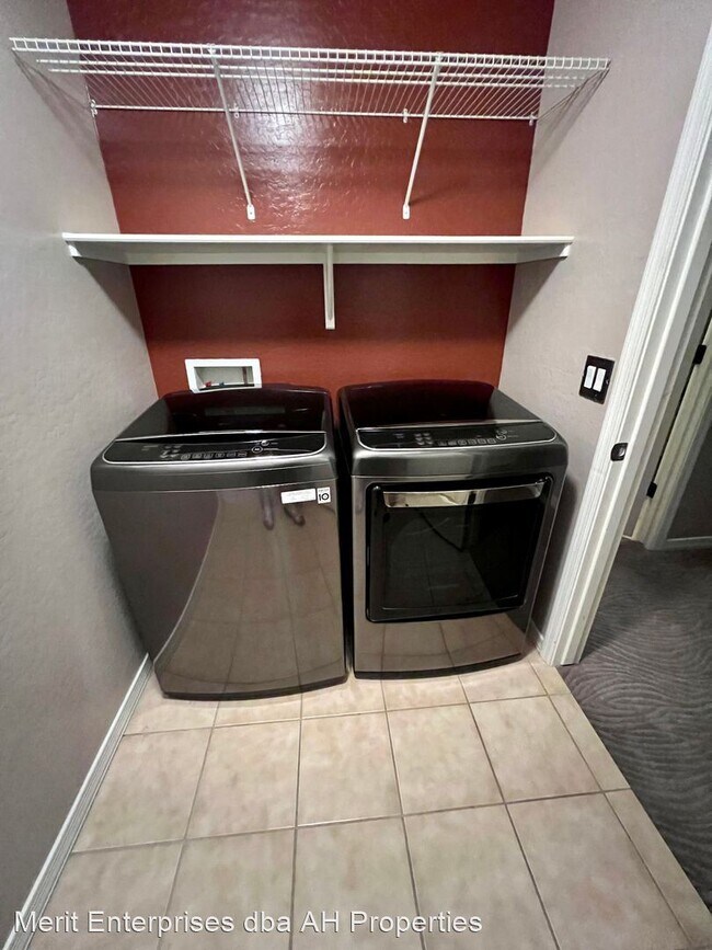 Building Photo - 3 br, 2 bath House - 1194 W DESERT SEASONS DR