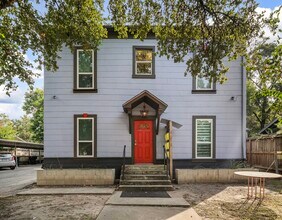 Building Photo - 4618 McKinney St