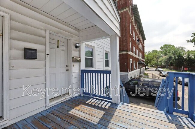 Foto del edificio - 118-120 Lenox Ave East Orange
