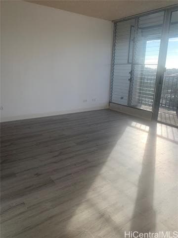 Building Photo - 2754 Kuilei St