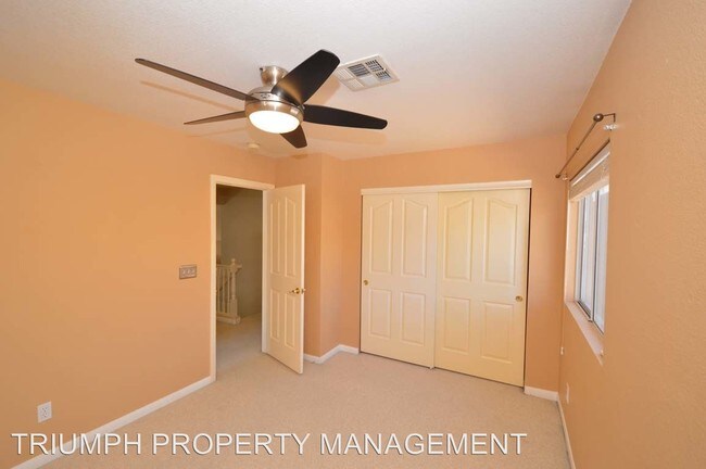 Building Photo - 4 br, 3 bath House - 270 Helmsdale Dr.
