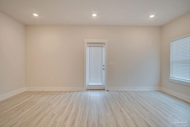 Building Photo - 9400 Nature Crk Ln