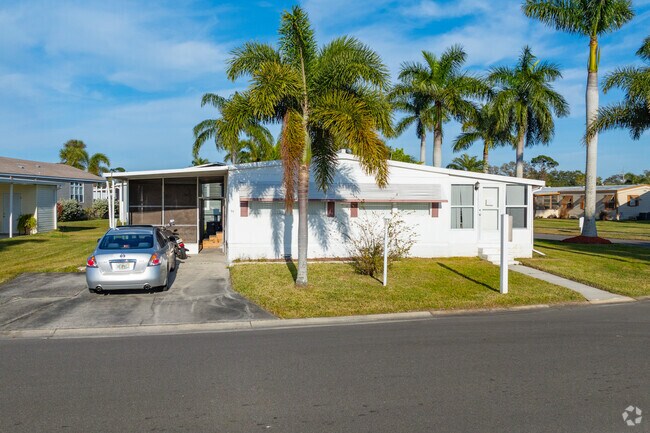 500 Lantern Blvd. Melbourne, Florida 32934 - Lamplighter Village