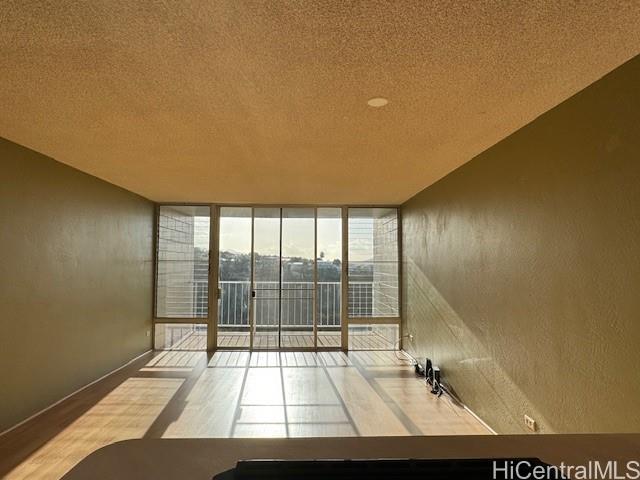 Foto del edificio - 98-707-707 Iho Pl