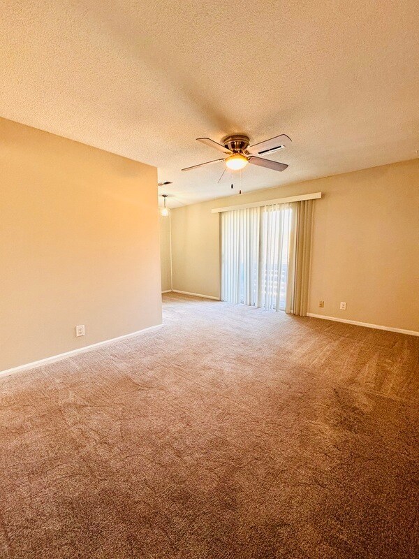 Foto principal - 1908 N 77th St