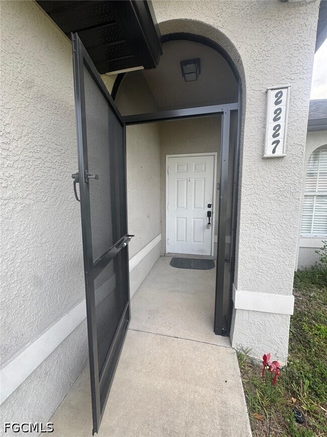 Foto del edificio - 2227 SW 5th Ave