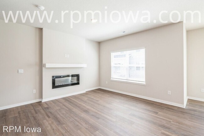 Building Photo - 3 br, 2.5 bath House - 2813 NW 35th Lane