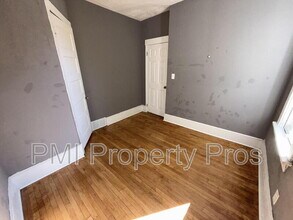 Building Photo - 2575 N 34th St