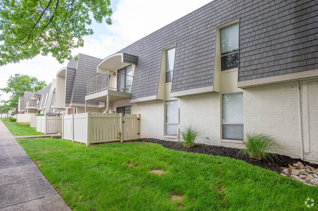 Building Photo - Vetra Hurstbourne