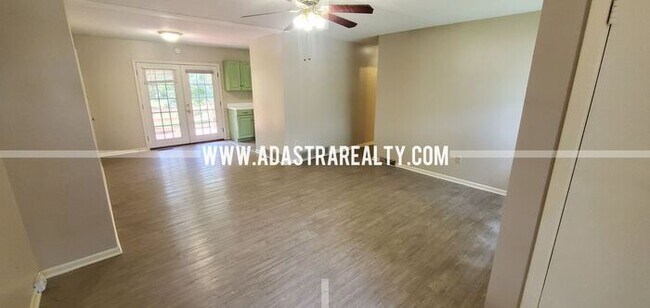 Foto del edificio - Spacious Shawnee Duplex-Available in SEPTE...
