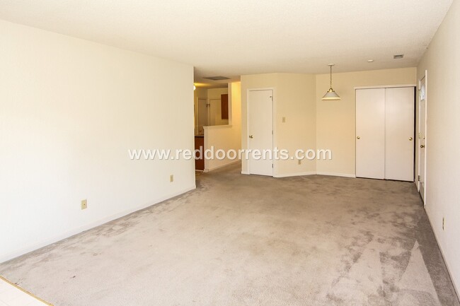 Building Photo - Coming Soon! West side Indy, Cute 2 Bed, 2...