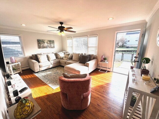 Foto del edificio - 20 Glenfield Ave