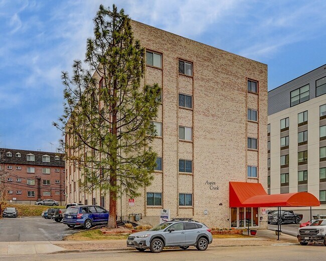 Building Photo - First Months Rent Off with 12 month Lease ...