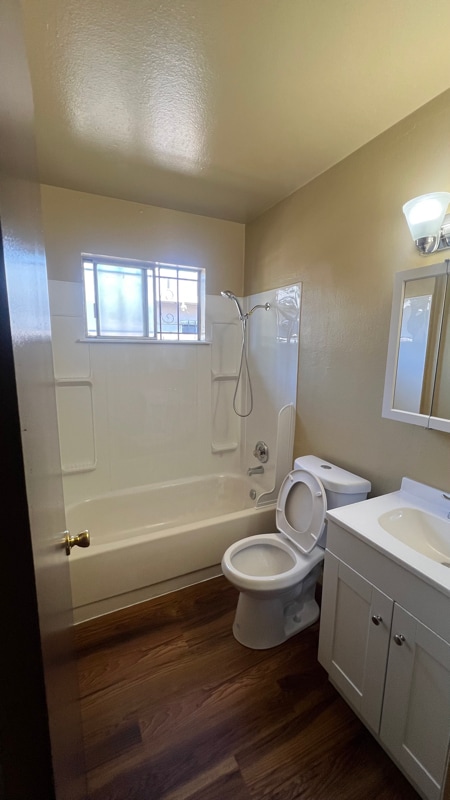 Building Photo - 742 Bedlow Dr