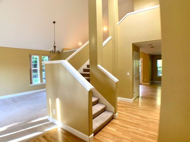 Building Photo - Great Home For Rent