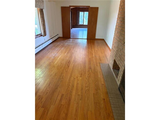 Foto del edificio - 4435 N Shore Dr