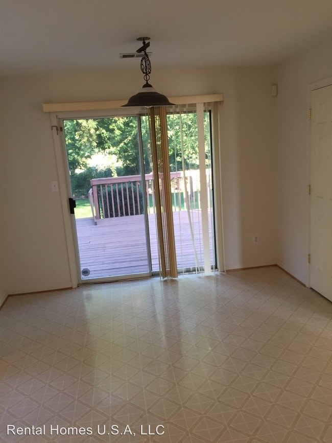 Building Photo - 6750 Burbage Landing Cir