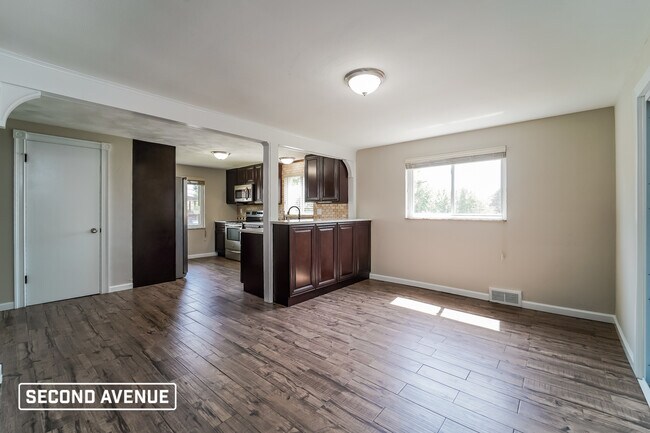 Building Photo - 444 Brunner Dr