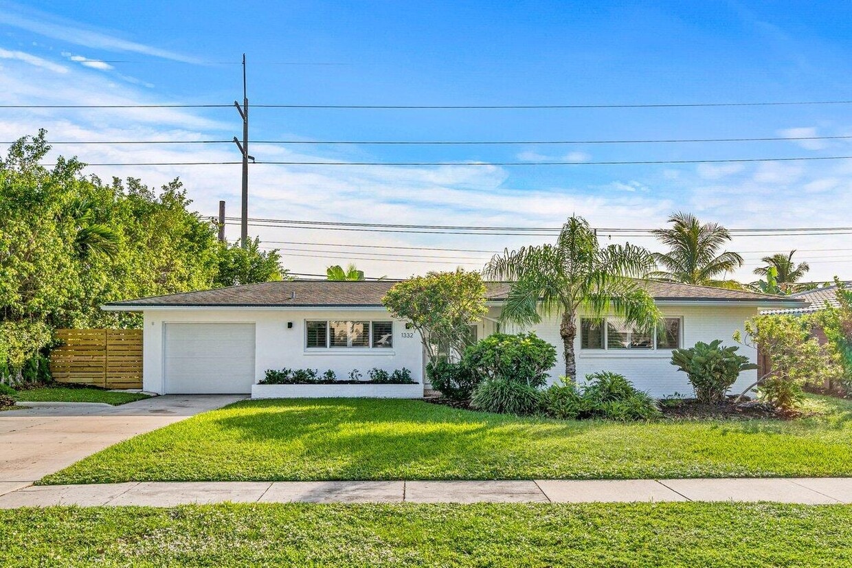 Primary Photo - 1332 SW 9th Ave
