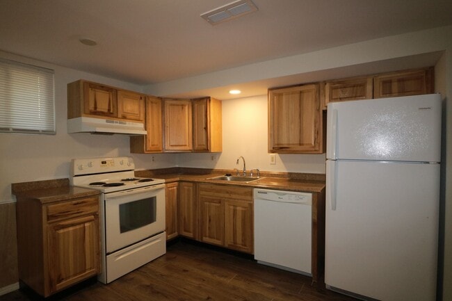 Building Photo - 1719 Laramie St