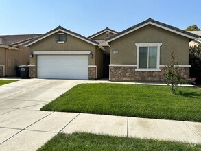 Building Photo - 1443 Silvervale St
