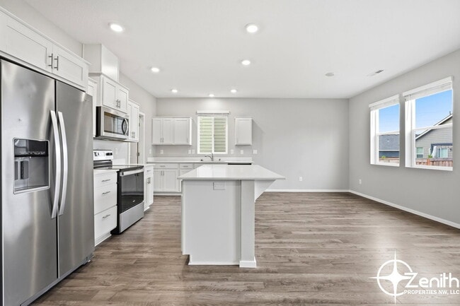 Building Photo - 147 Cedar Springs Loop