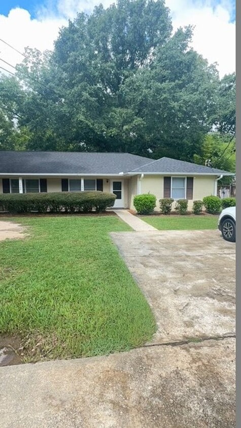 Foto principal - 1406 S Jennings Ave