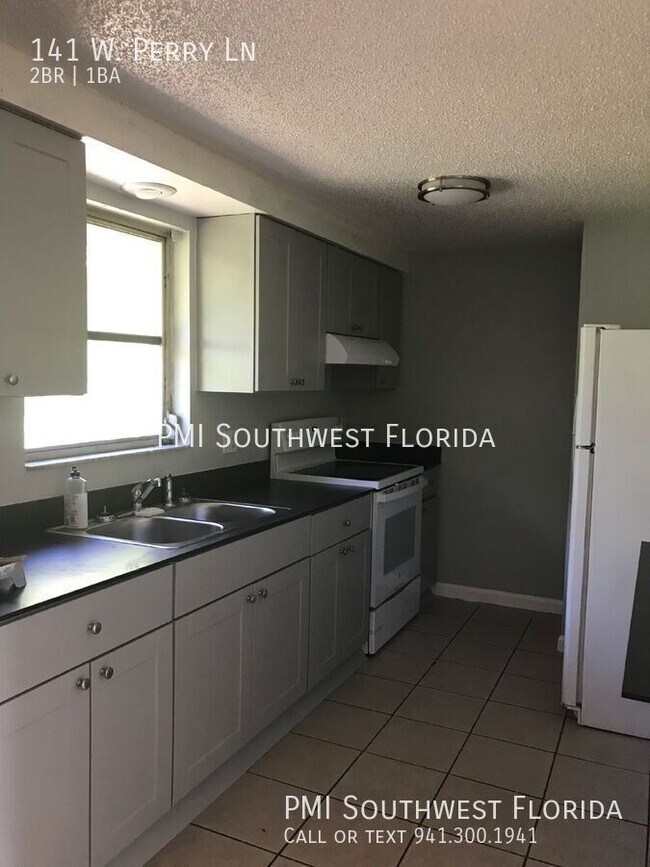 Foto del edificio - 141 W Perry Ln